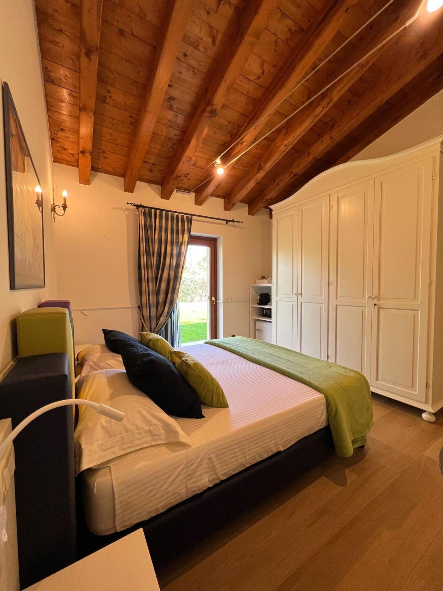Steba House Savani Barbara Foresteria Lombarda 로나토 외부 사진